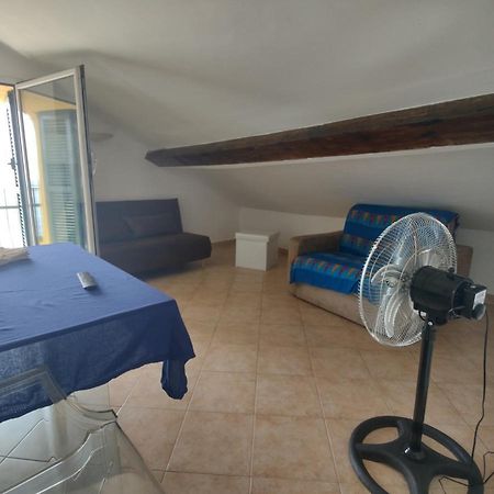 La Peglina Génova Exterior foto